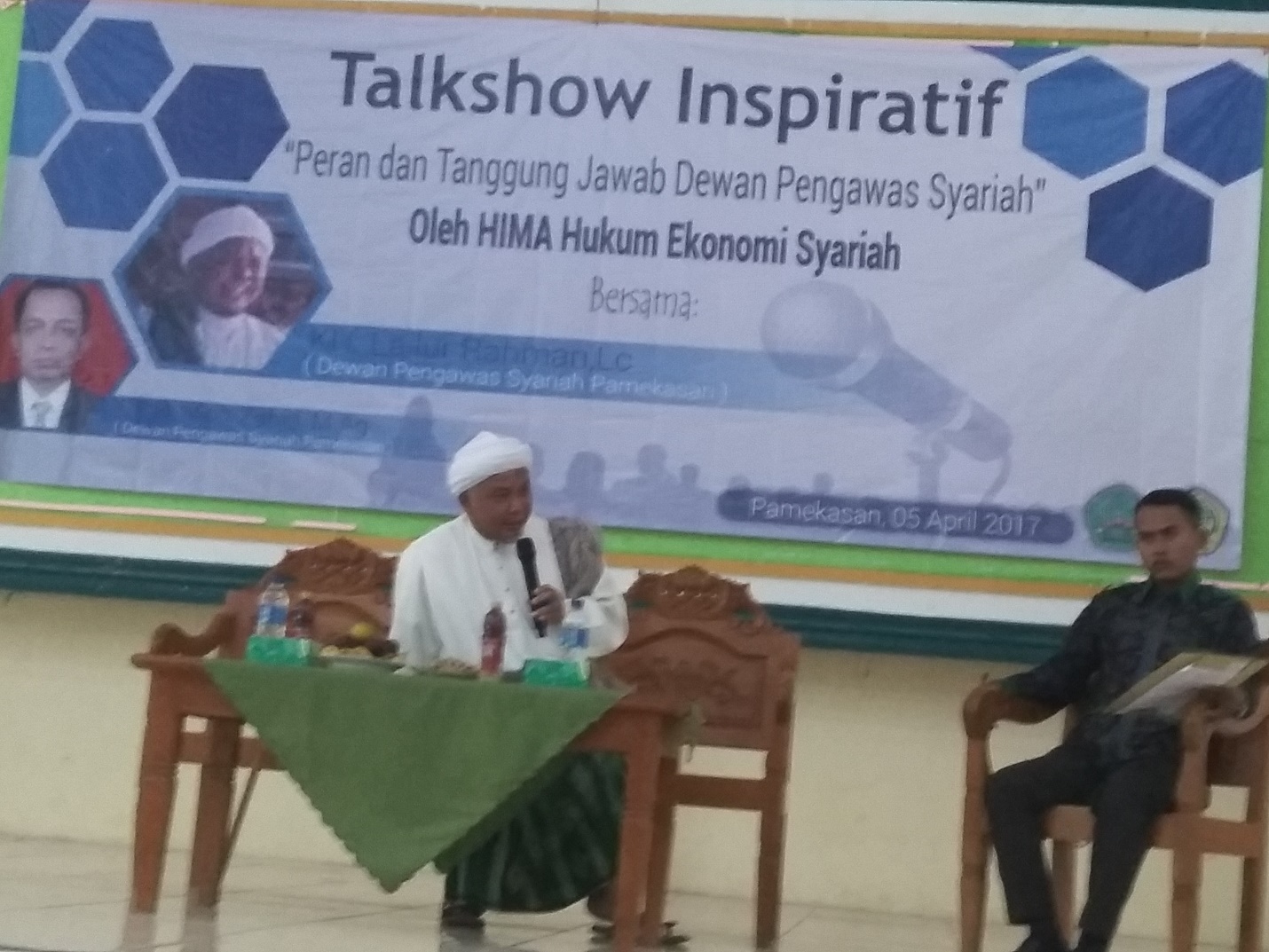 Talkshow  HIMA HES â€œTanggungjawab  Dewan Pengawas Syariah di Maduraâ€